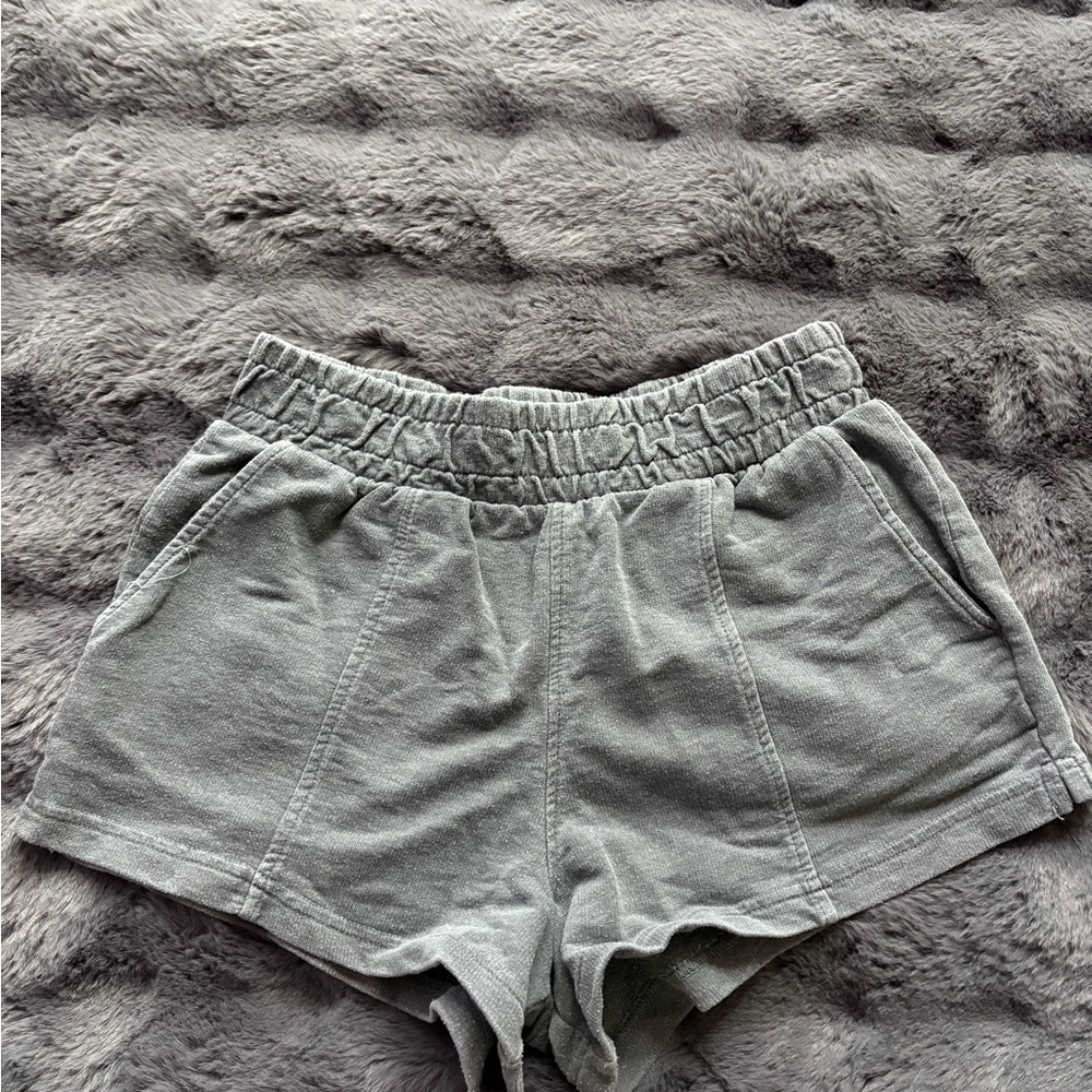 No Boundaries Women's Athletic Gray Shorts